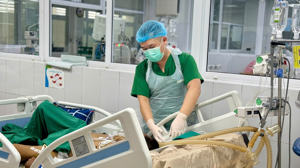 Mắc sốt rét nặng, tổn thương nhiều cơ quan sau khi trở về từ Congo